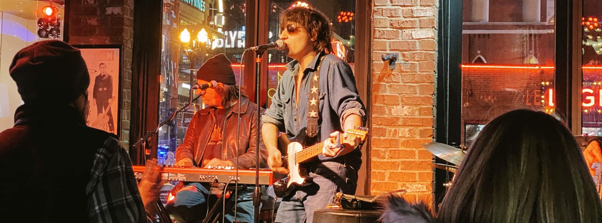 bar singer on guitar in Reno